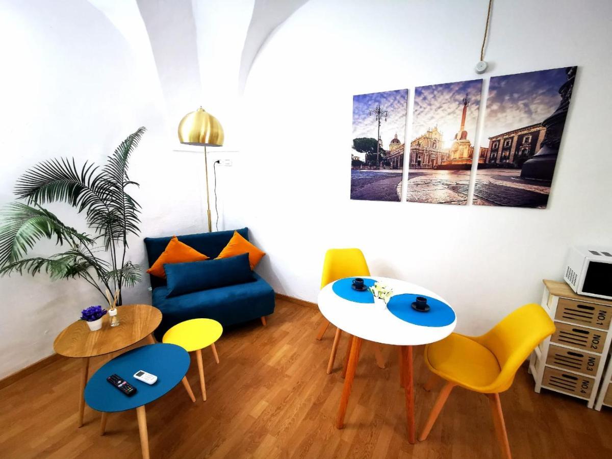 Apartamento Ma. Ma. Crociferi Catania Exterior foto