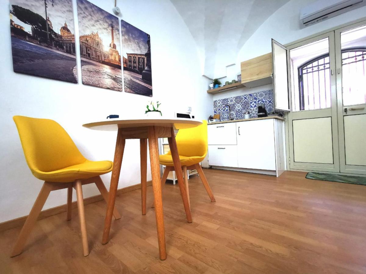 Apartamento Ma. Ma. Crociferi Catania Exterior foto